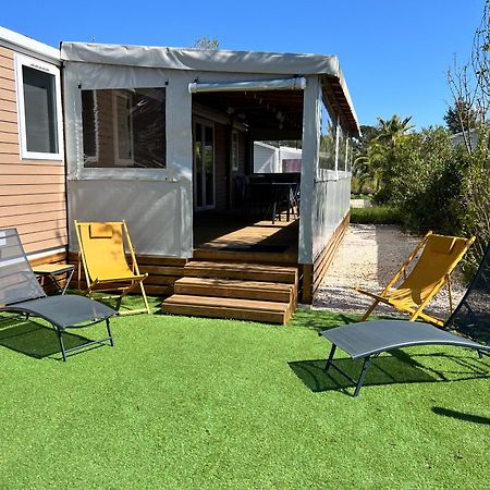 Mobil Home Neuf 6 P Climatise A Hyeres A 200 M De La Mer Dans Camping 4 Etoiles Εξωτερικό φωτογραφία