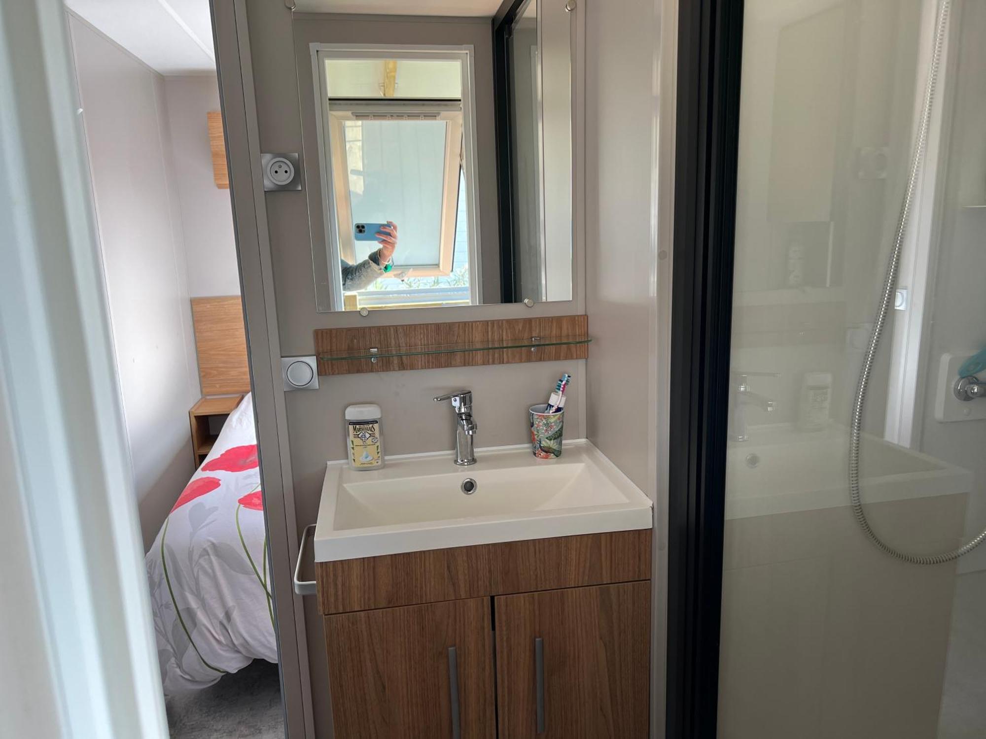 Mobil Home Neuf 6 P Climatise A Hyeres A 200 M De La Mer Dans Camping 4 Etoiles Εξωτερικό φωτογραφία